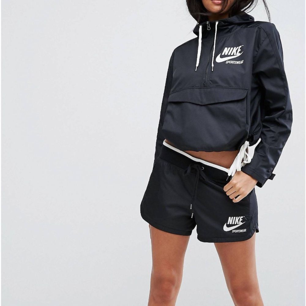 Nike Women's Archive Sportswear Black Jacket Spell Out Retro Sz Small - Picture 4 of 13